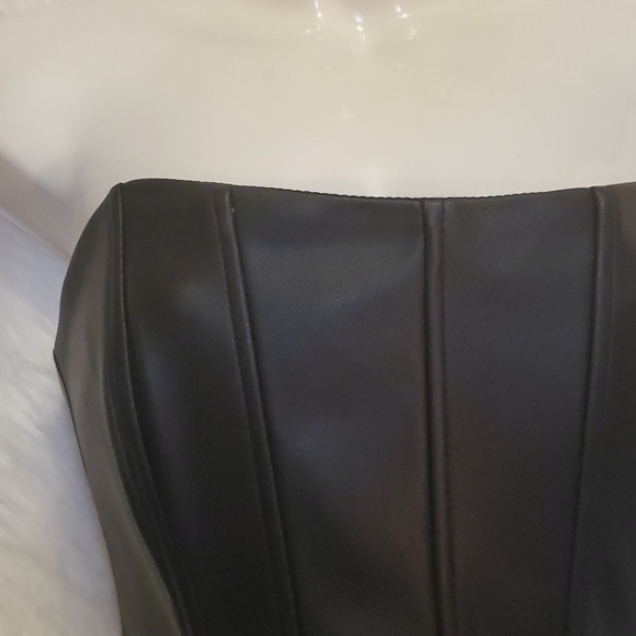 GARAGE Faux Leather Black Bustier Corset Top - Size XXS, 32A, 00 - Picture 6 of 7